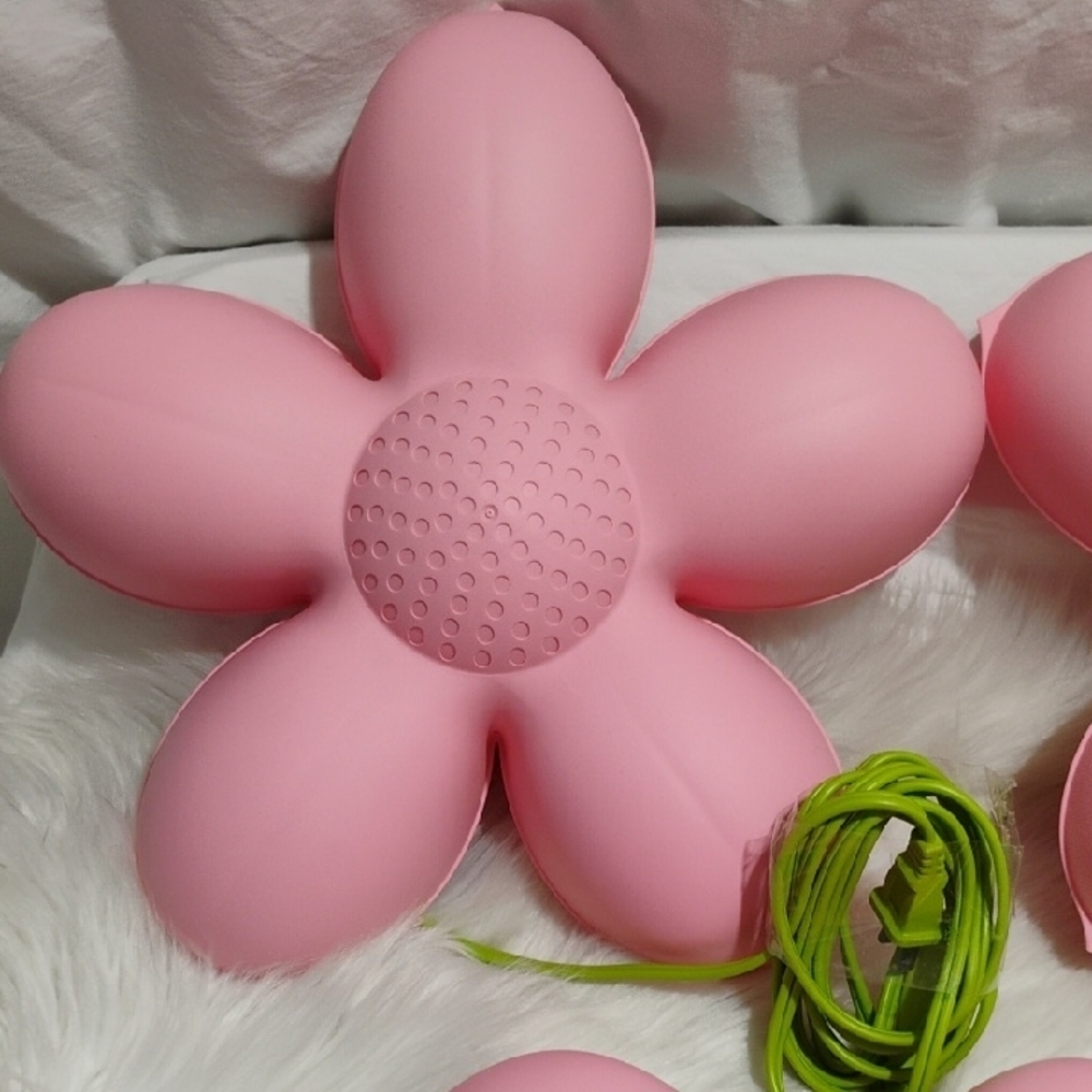 (#70) SALE! IKEA Pink Flower Bundle Of 3 Wall Lamps Works Great See Pictures - Picture 2 of 13